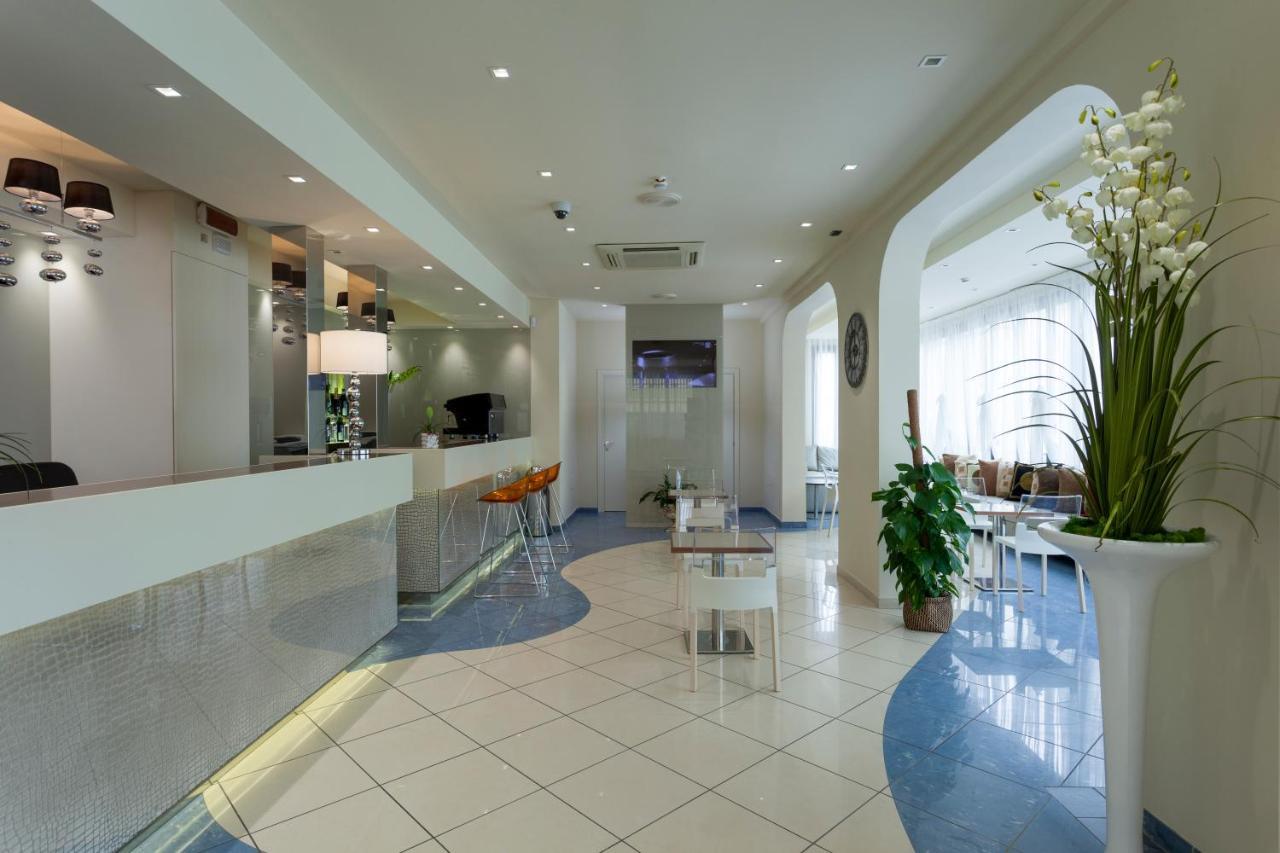 Hotel Aurora Mare Rimini Esterno foto